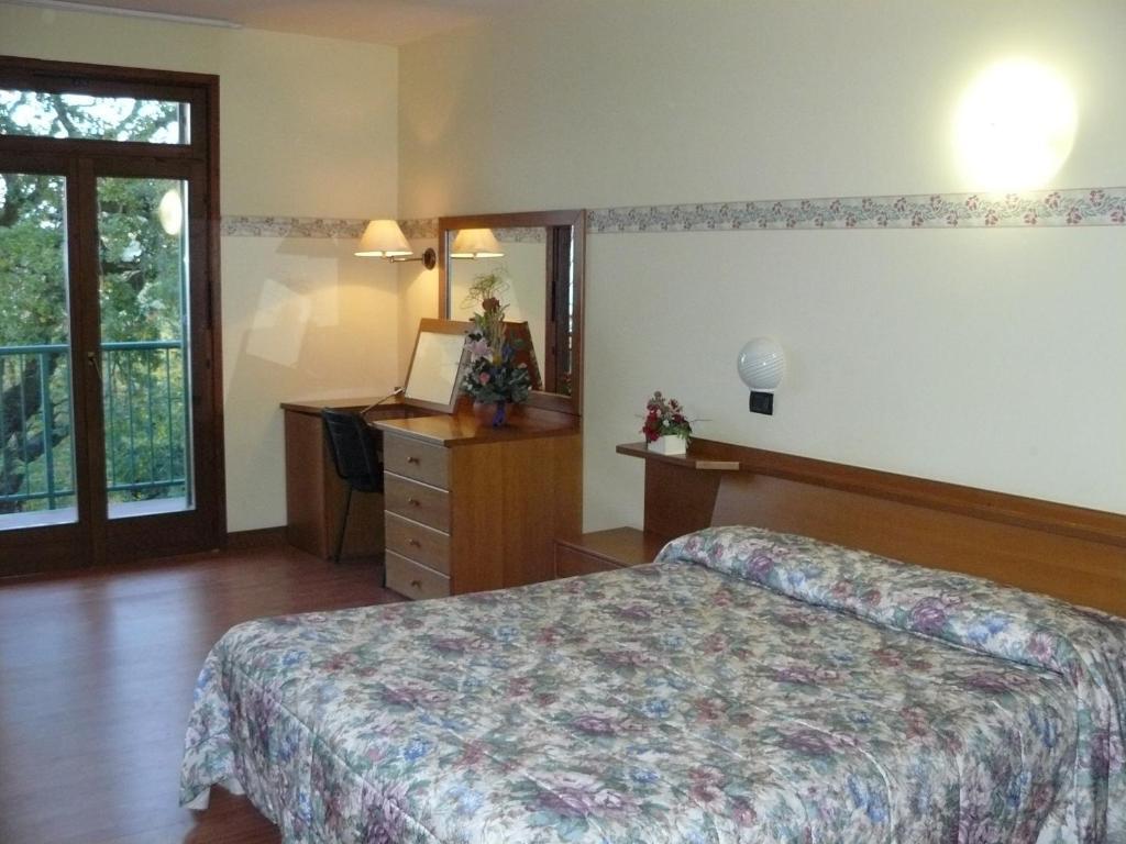 Park Jolanda 3* San Zeno di Montagna